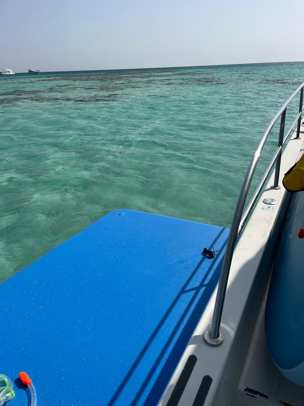 A recreational cruise with various experiences on Bayadah Island in Jeddah